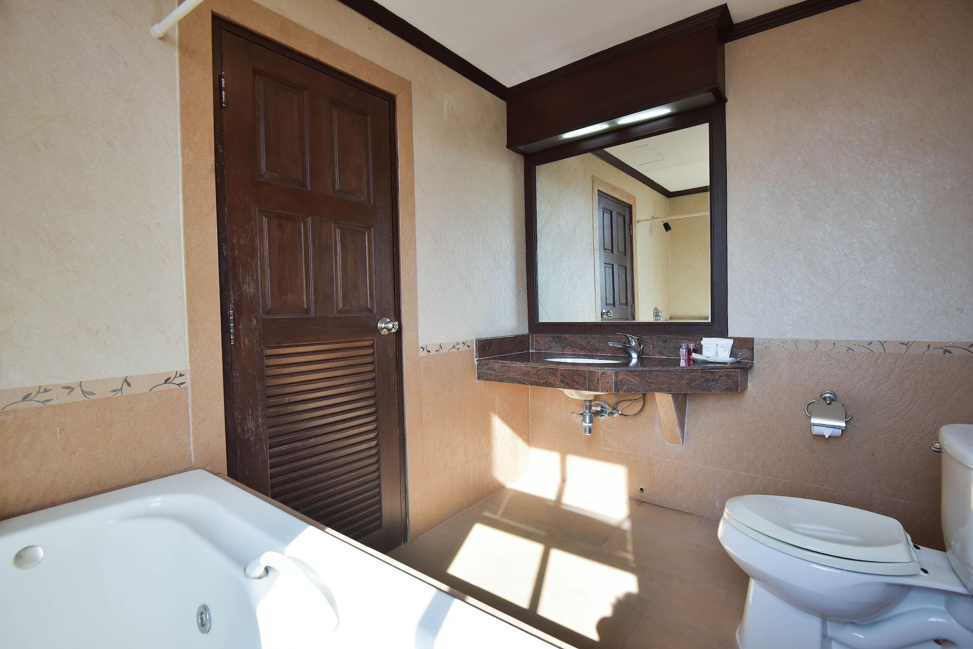 Oyo 389 Sira Boutique Residence Phuket Dış mekan fotoğraf
