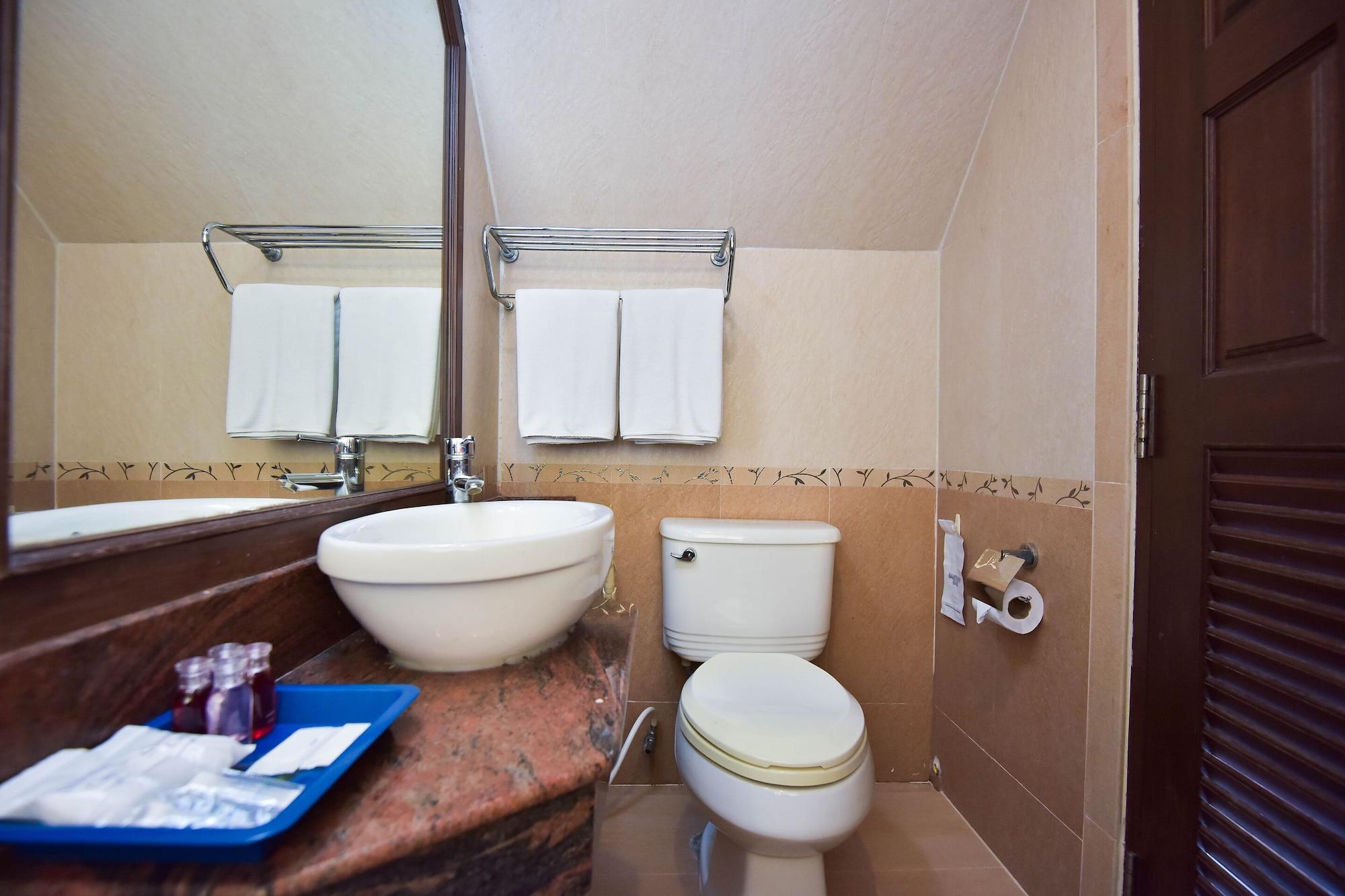 Oyo 389 Sira Boutique Residence Phuket Dış mekan fotoğraf