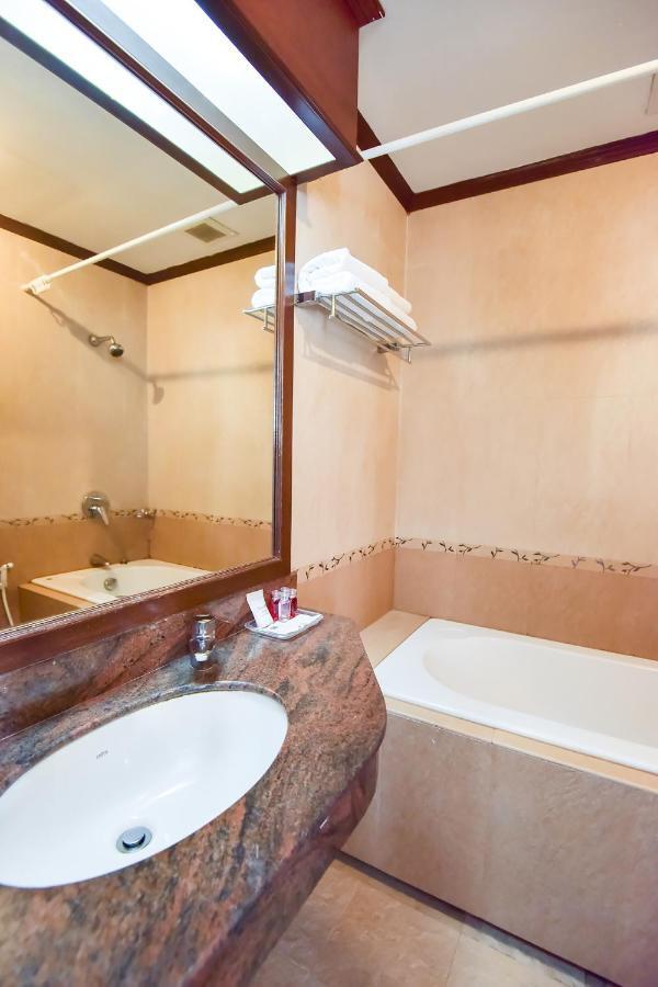 Oyo 389 Sira Boutique Residence Phuket Dış mekan fotoğraf